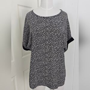 Vince 100% Silk Mosaic Sort Sleeve Blouse Size M